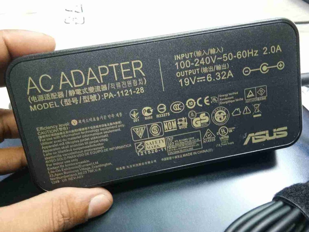 Power Requirements: asus laptop charger